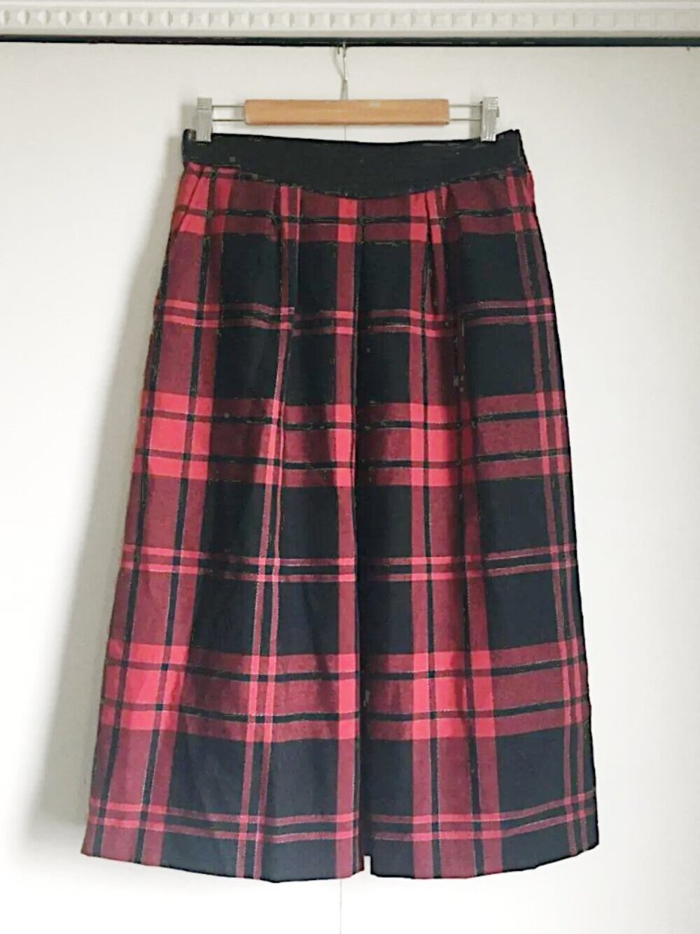 VTG Dark Academia Black, Red & Silver Metallic Plaid Wool Blend Maxi Skirt 14